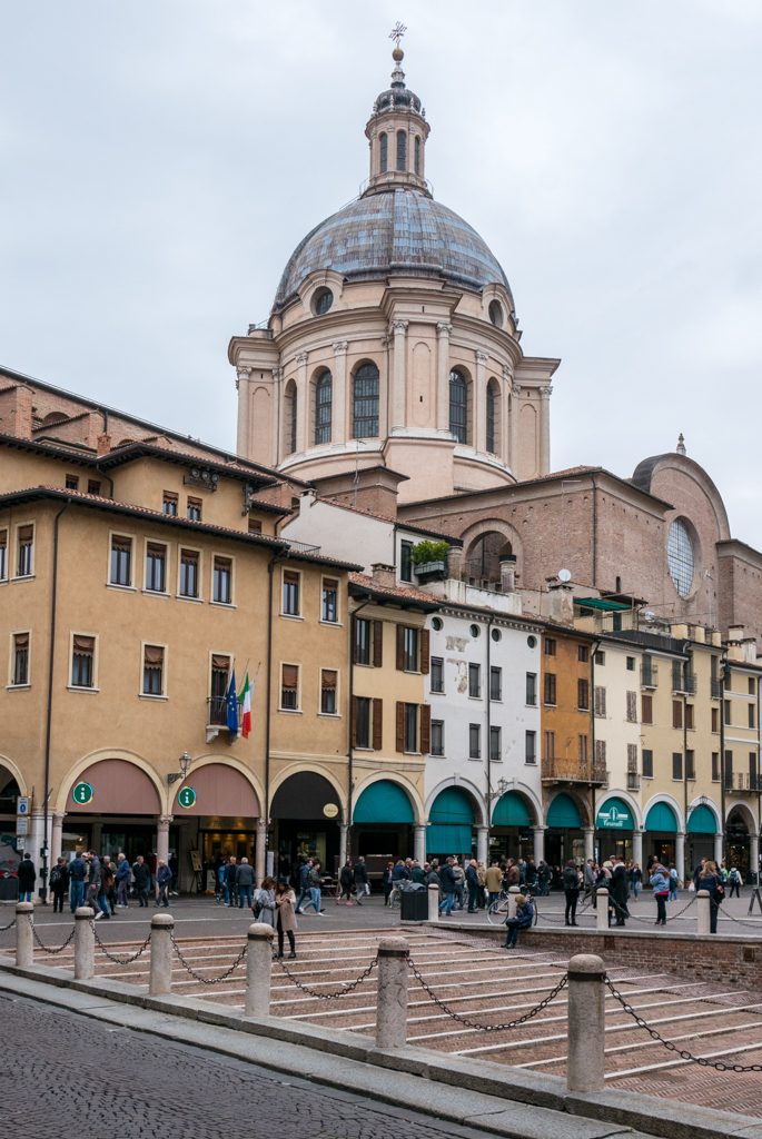 Mantova, Piazza delle Erbe