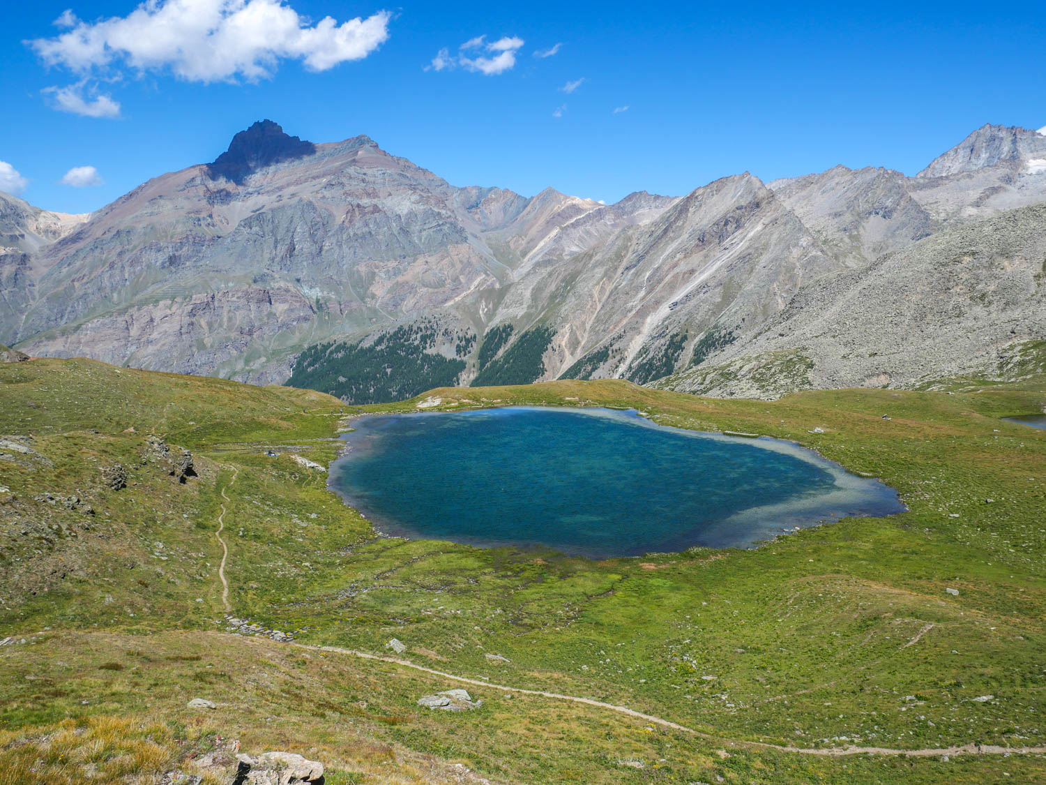 Valle d’Aosta – I Laghi di Djouan e la Casa di Caccia di Orvieille