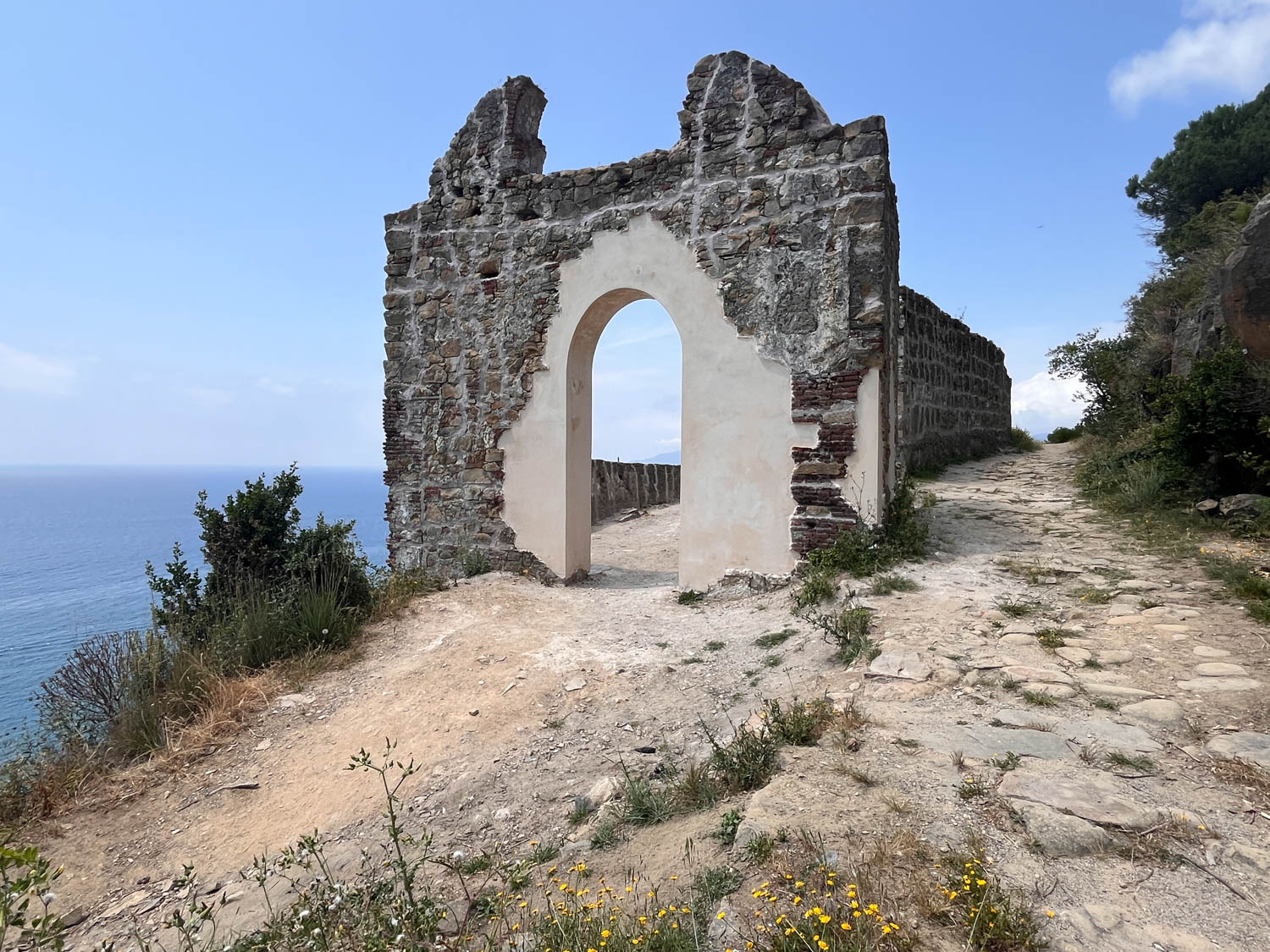 Liguria – Traversata da Lavagna a Sestri Levante per il Monte Capenardo